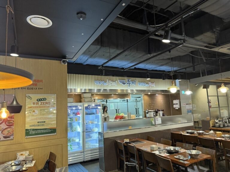 Dookki Tteokbokki Buffet Review — Is ₩11,900 All-You-Can-Eat Worth It?