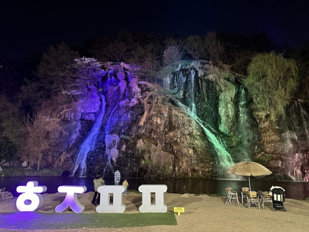 Hongjecheon Waterfall Seoul — A Free Night Spot Most Tourists Miss